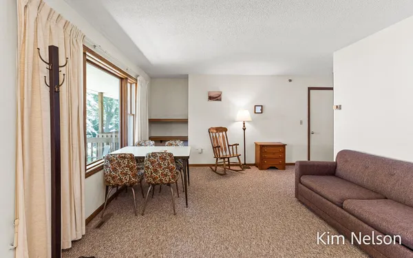$2,200,000 | 6195 Murray Road, Whitehall, MI 49461
