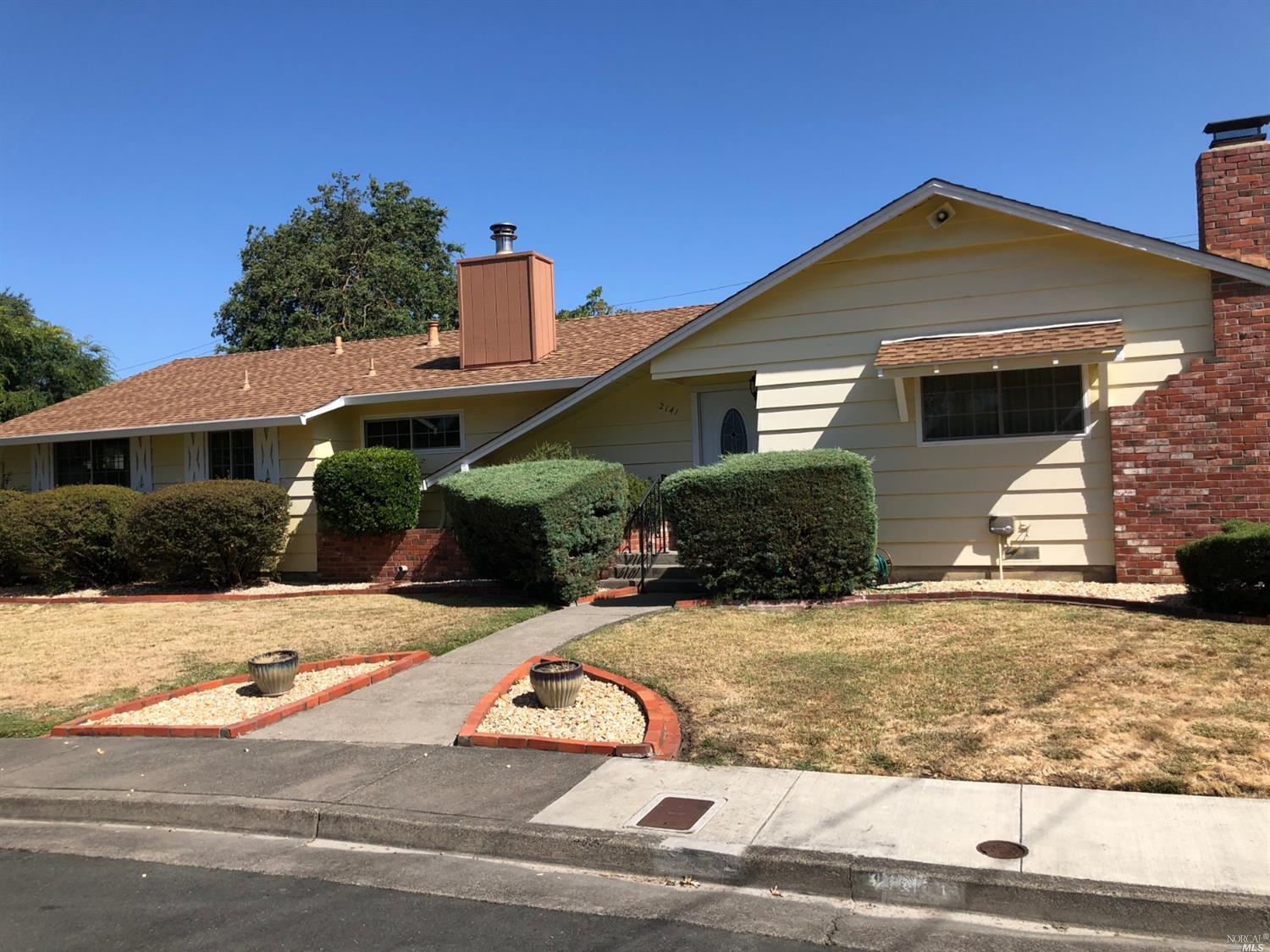 2141 Service Court Santa Rosa, CA 95403 - Photo 1 of 1 Gallery Image 1