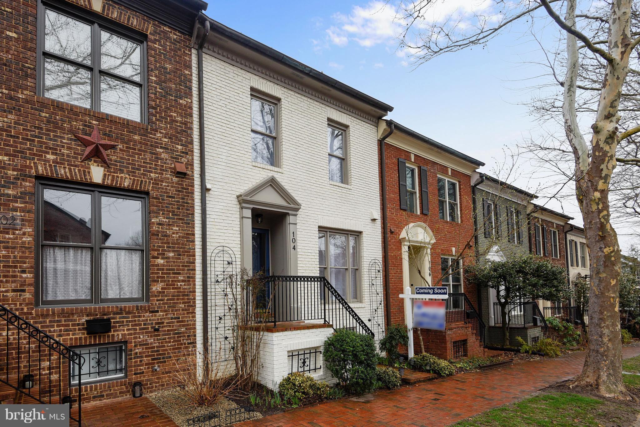 104 Hart Road Gaithersburg, MD 20878 - Photo 1 of 29 Exterior (Front)