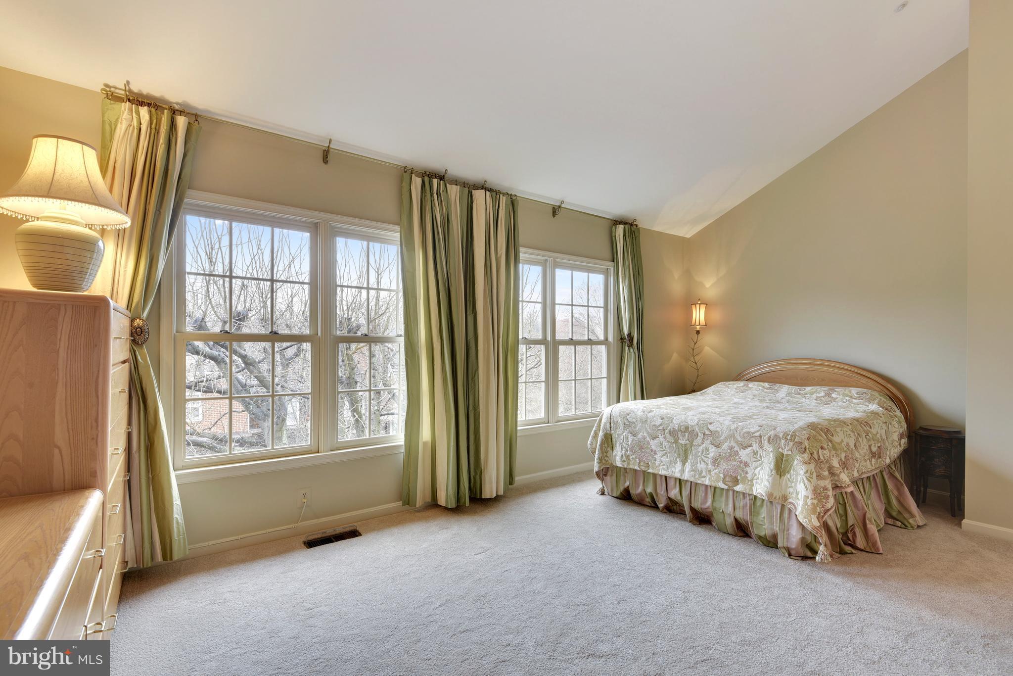 104 Hart Road Gaithersburg, MD 20878 - Photo 13 of 29 Bedroom (Master)
