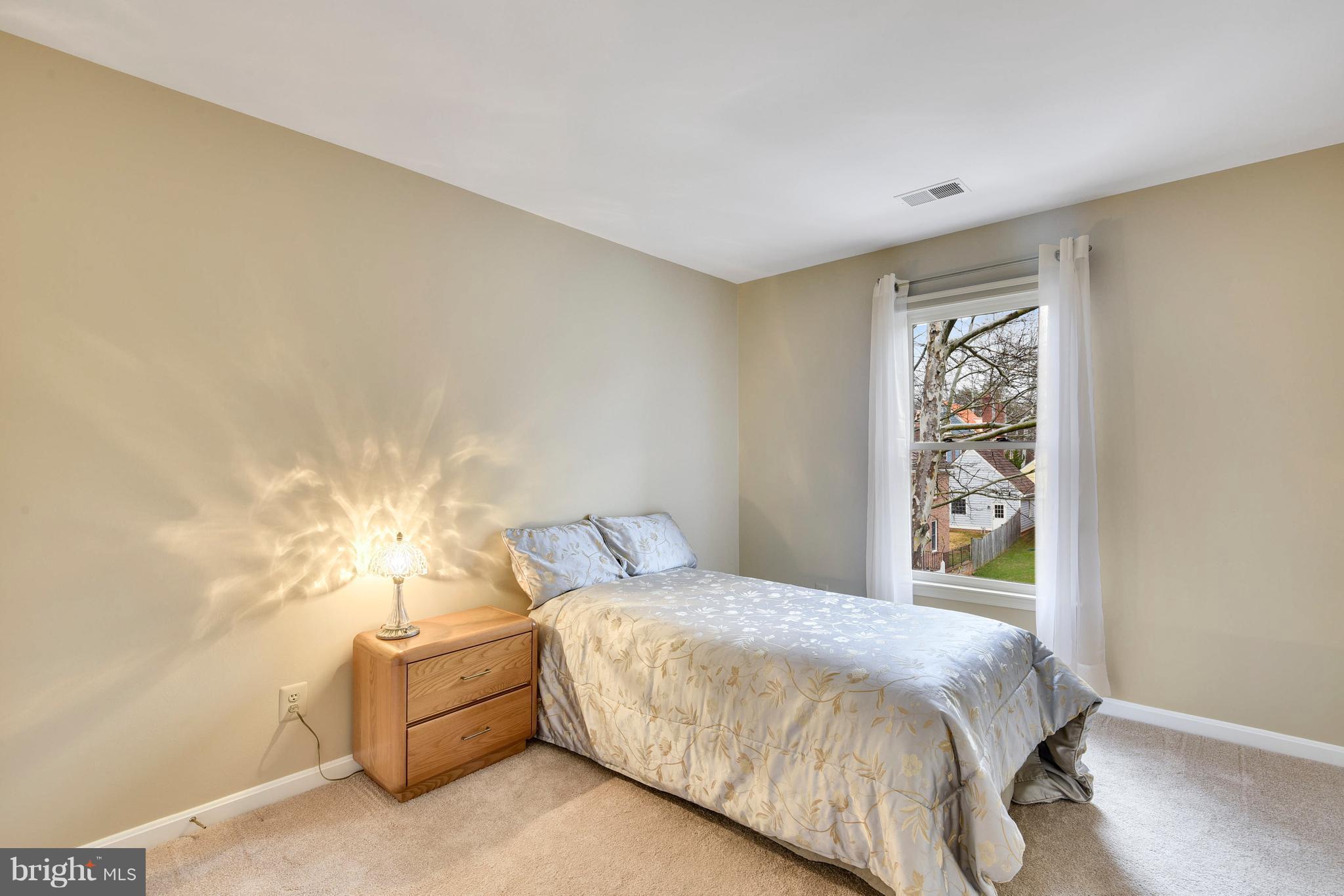 104 Hart Road Gaithersburg, MD 20878 - Photo 18 of 29 Bedroom