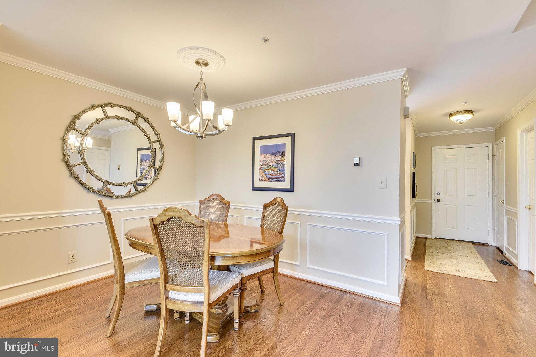 104 Hart Road Gaithersburg, MD 20878 - Photo 6 of 29 Dining Room