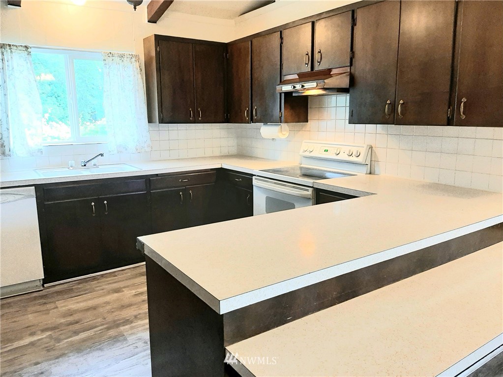 2405 Wildwood Road Curtis, WA 98538 - Photo 5 of 35