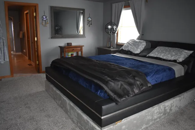 $490,000 | 162 Stephenson Heights, Irasburg, VT 05845