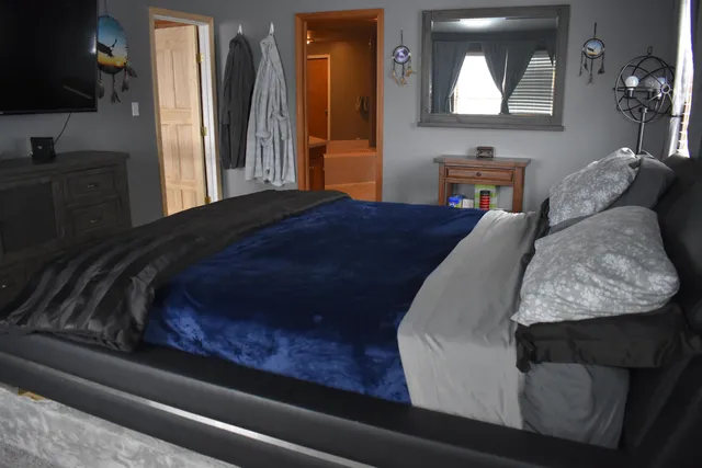 $490,000 | 162 Stephenson Heights, Irasburg, VT 05845