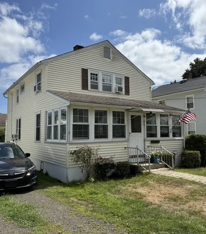 $2,000 | 16 Springfield Road, Old Lyme, CT 06371