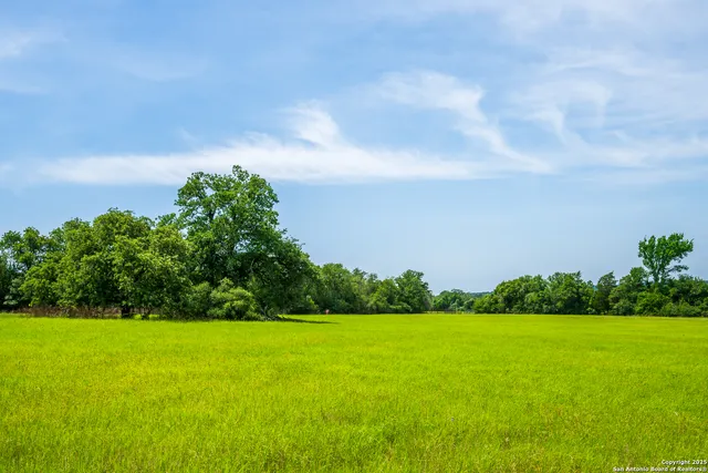 $2,170,000 | 3671 County Road 455, Thorndale, TX 76577