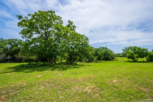 $2,170,000 | 3671 County Road 455, Thorndale, TX 76577