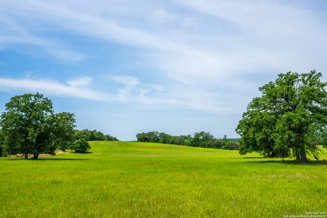 $2,170,000 | 3671 County Road 455, Thorndale, TX 76577