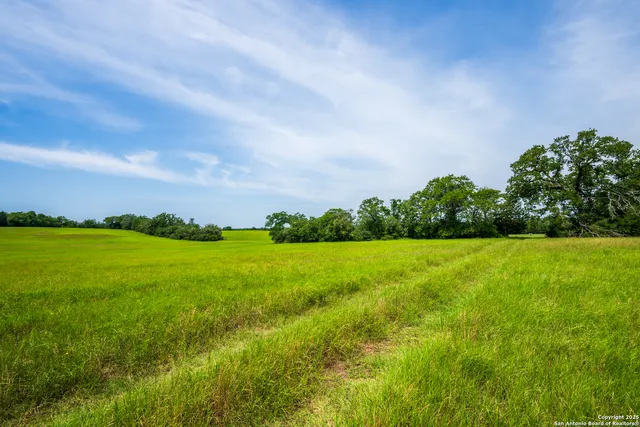 $2,170,000 | 3671 County Road 455, Thorndale, TX 76577