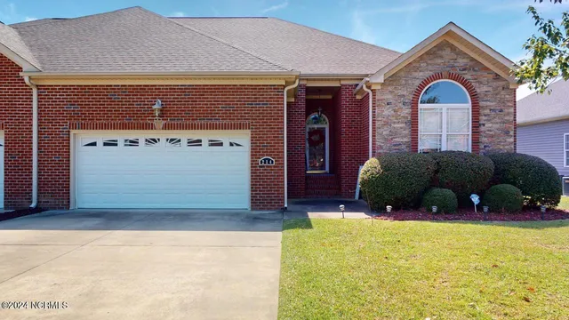 $319,900 | 214 King's Way, Goldsboro, NC 27530