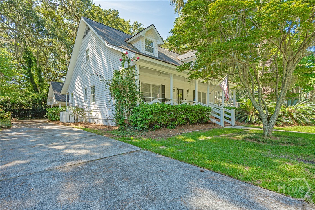 9 Brighton Way Savannah, GA 31406 - Photo 2 of 39