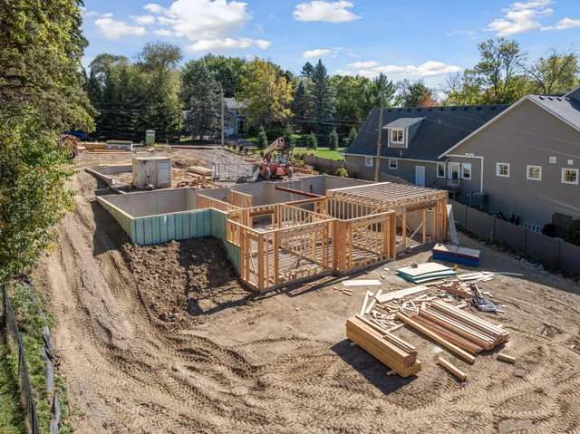 $3,197,500 | 105 Queensland Lane North, Plymouth, MN 55447