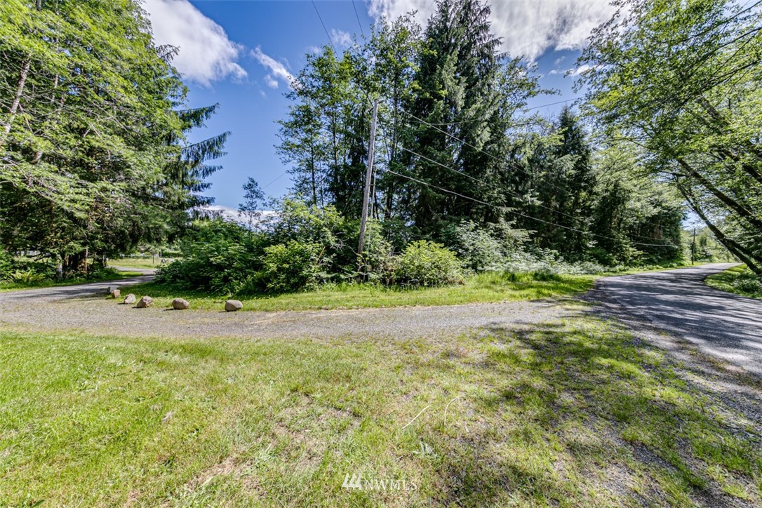 999 Oil City Road Forks, WA 98331 - Photo 4 of 29 Gallery Image 4