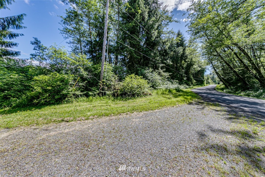 999 Oil City Road Forks, WA 98331 - Photo 5 of 29 Gallery Image 5