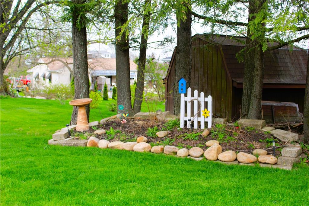 1020 Ridge Road Ambridge, PA 15003 - Photo 5 of 25 Plenty of space to garden.