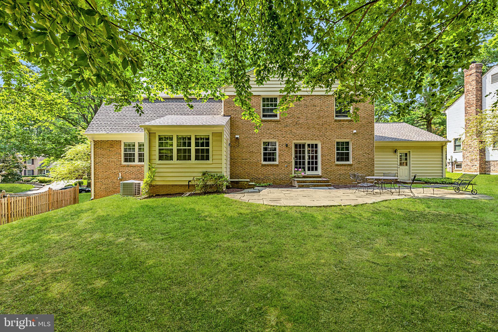 8009 Hackamore Drive Potomac, MD 20854 - Photo 14 of 19 Spacious backyard