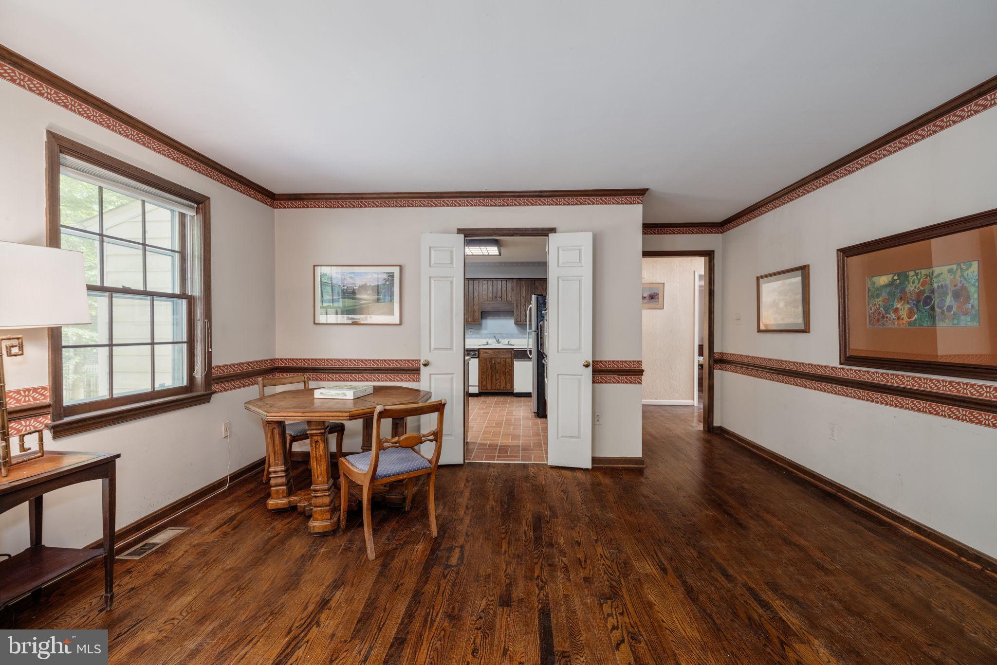 8009 Hackamore Drive Potomac, MD 20854 - Photo 9 of 19 Additional seating area in the family room
