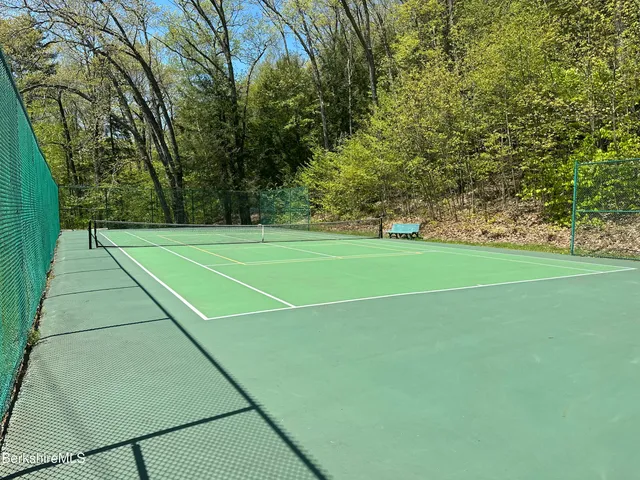 a view of a tennis court