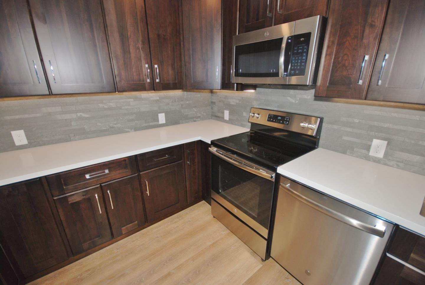 237 Elm Street San Mateo, CA 94401 - Photo 18 of 34