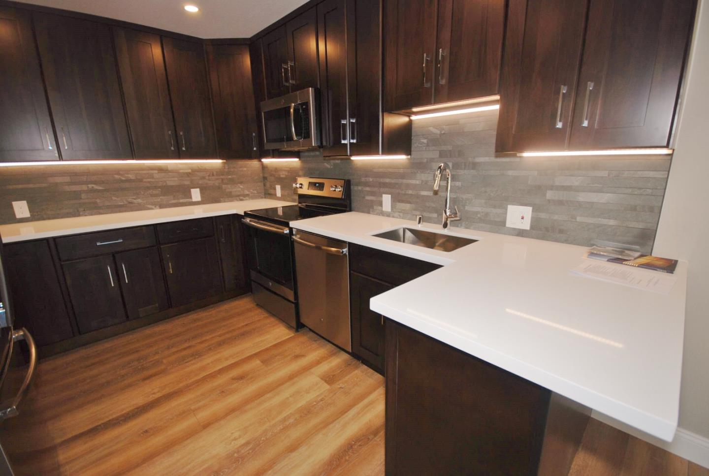 237 Elm Street San Mateo, CA 94401 - Photo 19 of 34