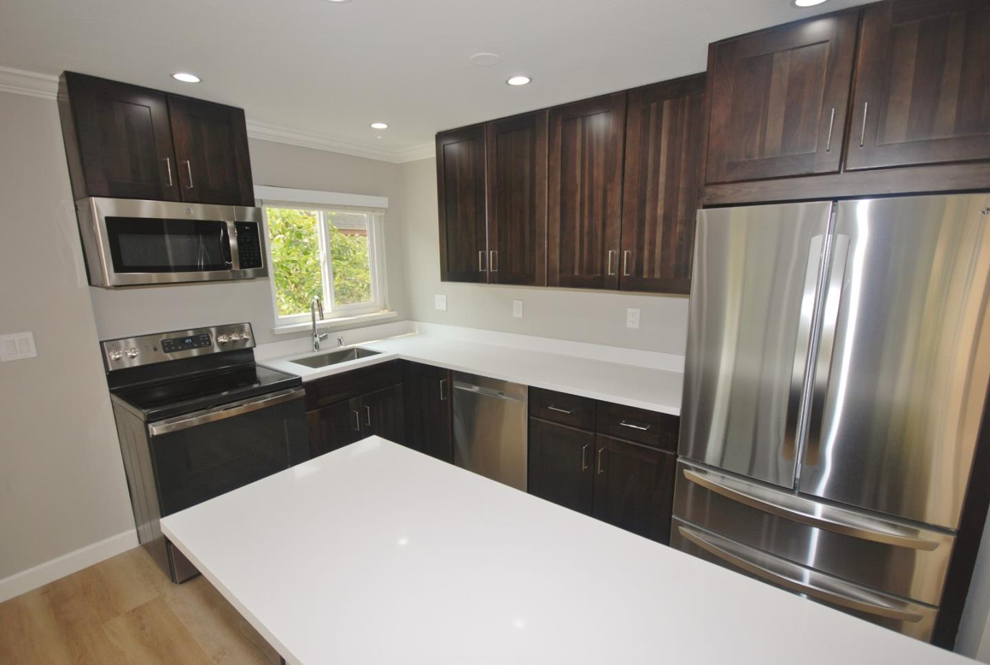 237 Elm Street San Mateo, CA 94401 - Photo 26 of 34