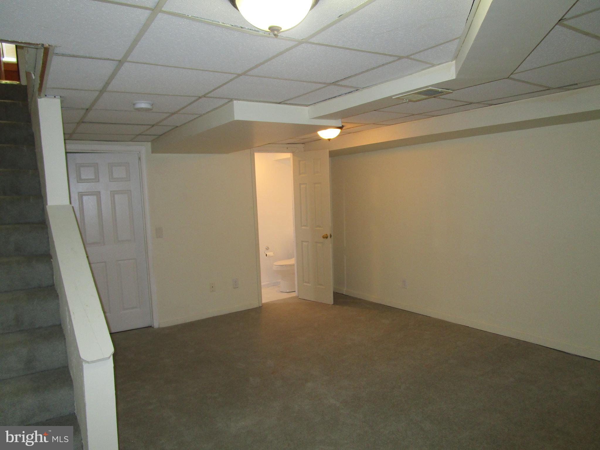 319 Grove Park Road Baltimore, MD 21225 - Photo 57 of 59 Full bathroom in basement