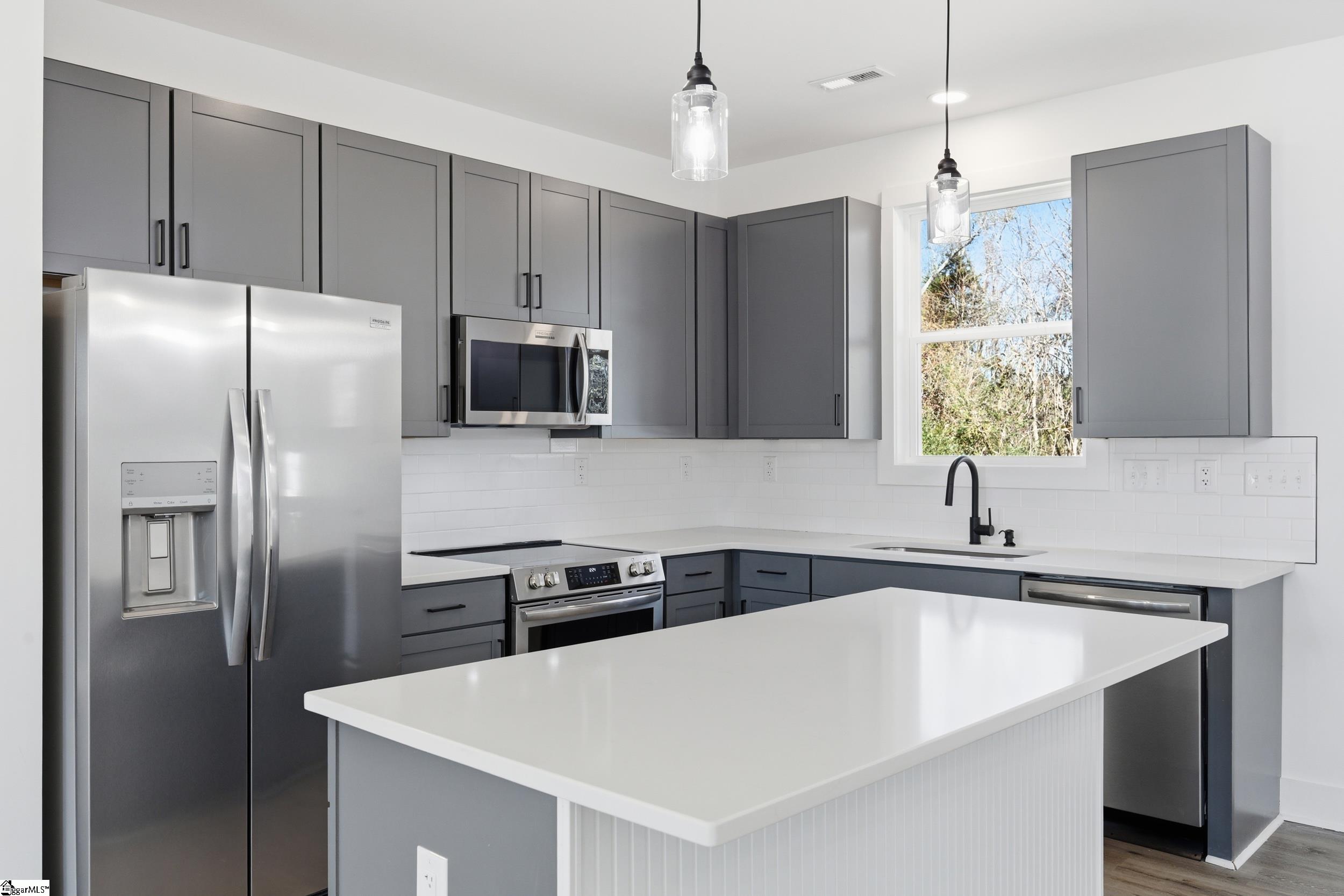 41 Gunter Road Piedmont, SC 29673 - Photo 13 of 33