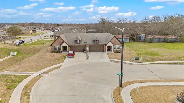 $274,900 | 103 Tate Lane, Greenville, TX 75402