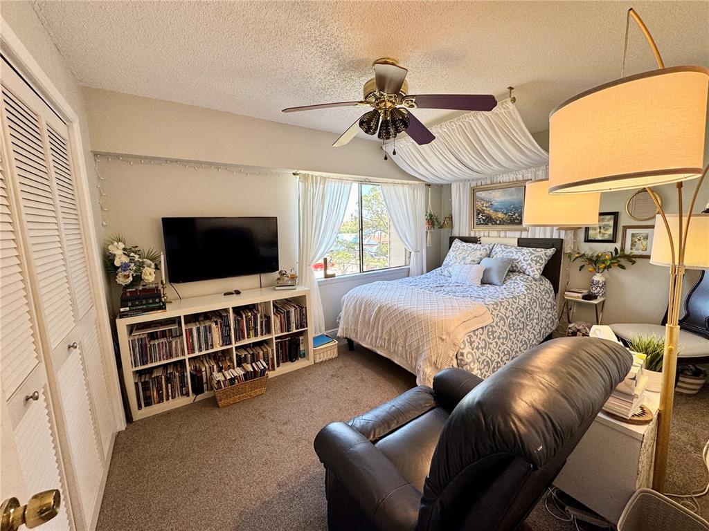 324 Windrush Boulevard, Unit 8 Indian Rocks Beach, FL 33785 - Photo 20 of 29 Gallery Image 20