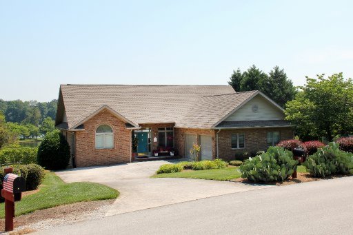 154 Inagehi Way Loudon, TN 37774 - Photo 1 of 40 Primary Photo