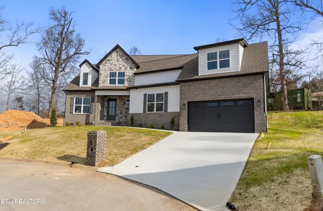 $674,900 | 4542 Christine Lynnae Street, Knoxville, TN 37938