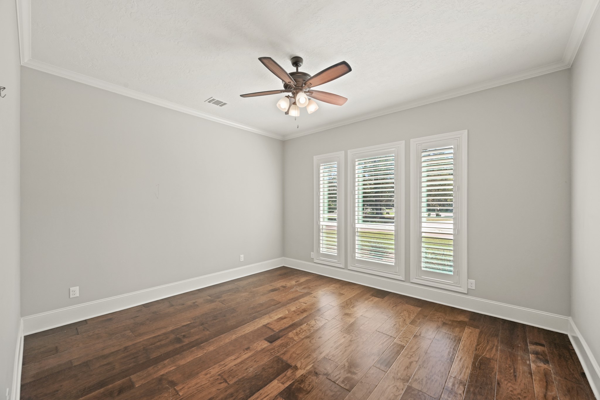 27322 Silver Jade Court Spring, TX 77386 - Photo 23 of 45 Second bedroom downstairs with ensuite bathroom.