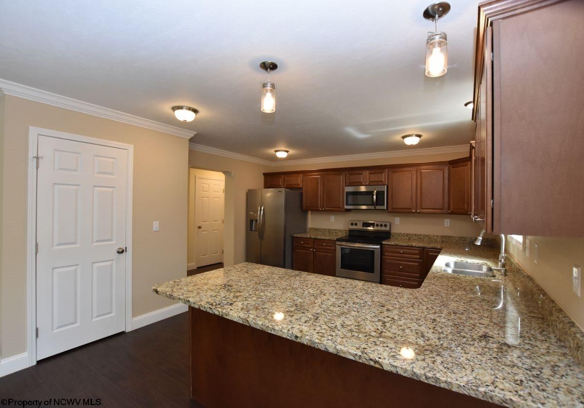4624 Fairmont Road Rivesville, WV 26588 - Photo 10 of 20 Gallery Image 10