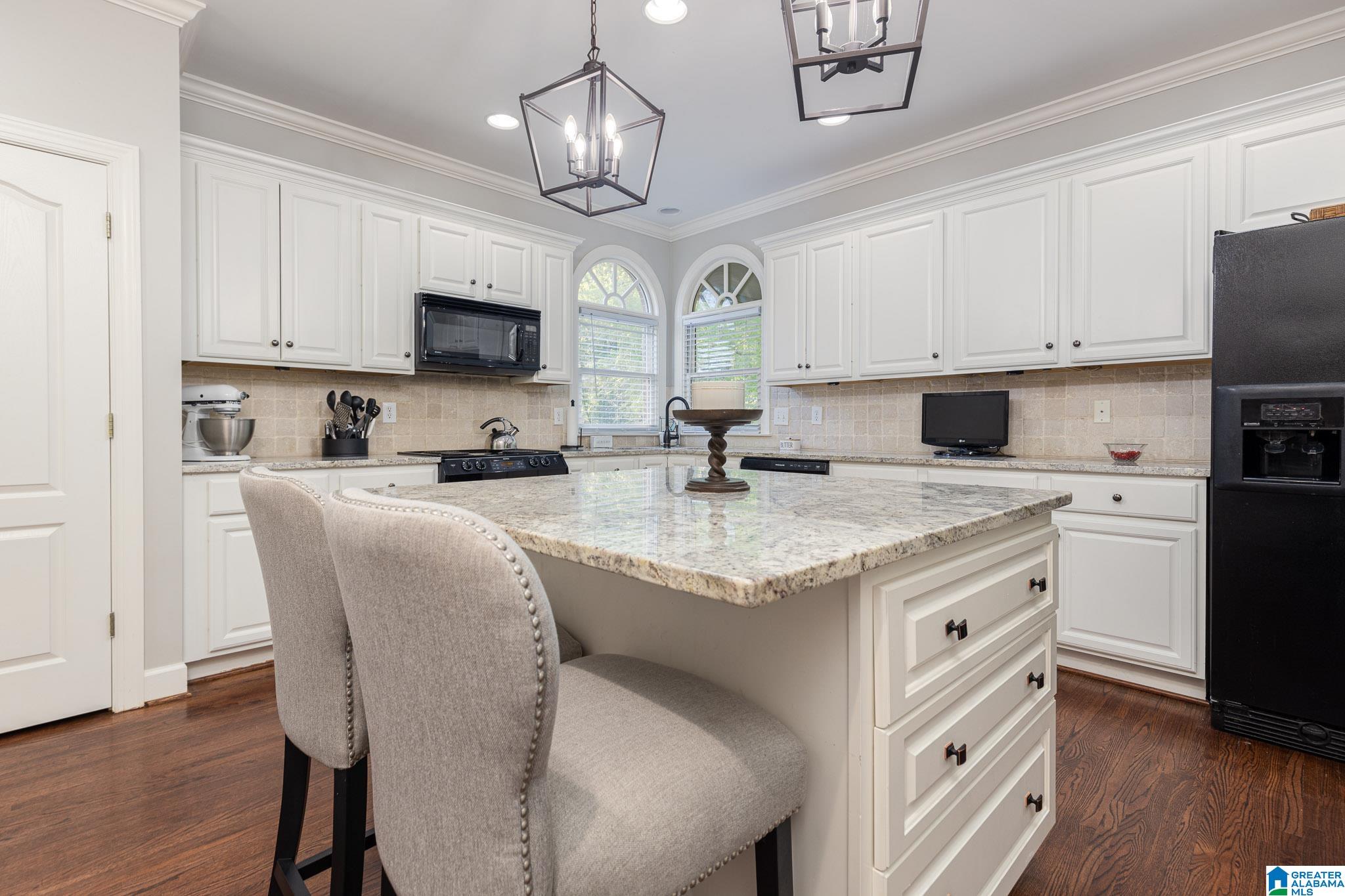 156 Maple Trace Birmingham, AL 35244 - Photo 10 of 37