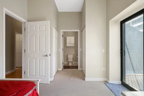 $309,500 | 8 West Monroe Street, Unit 1007, Chicago, IL 60603