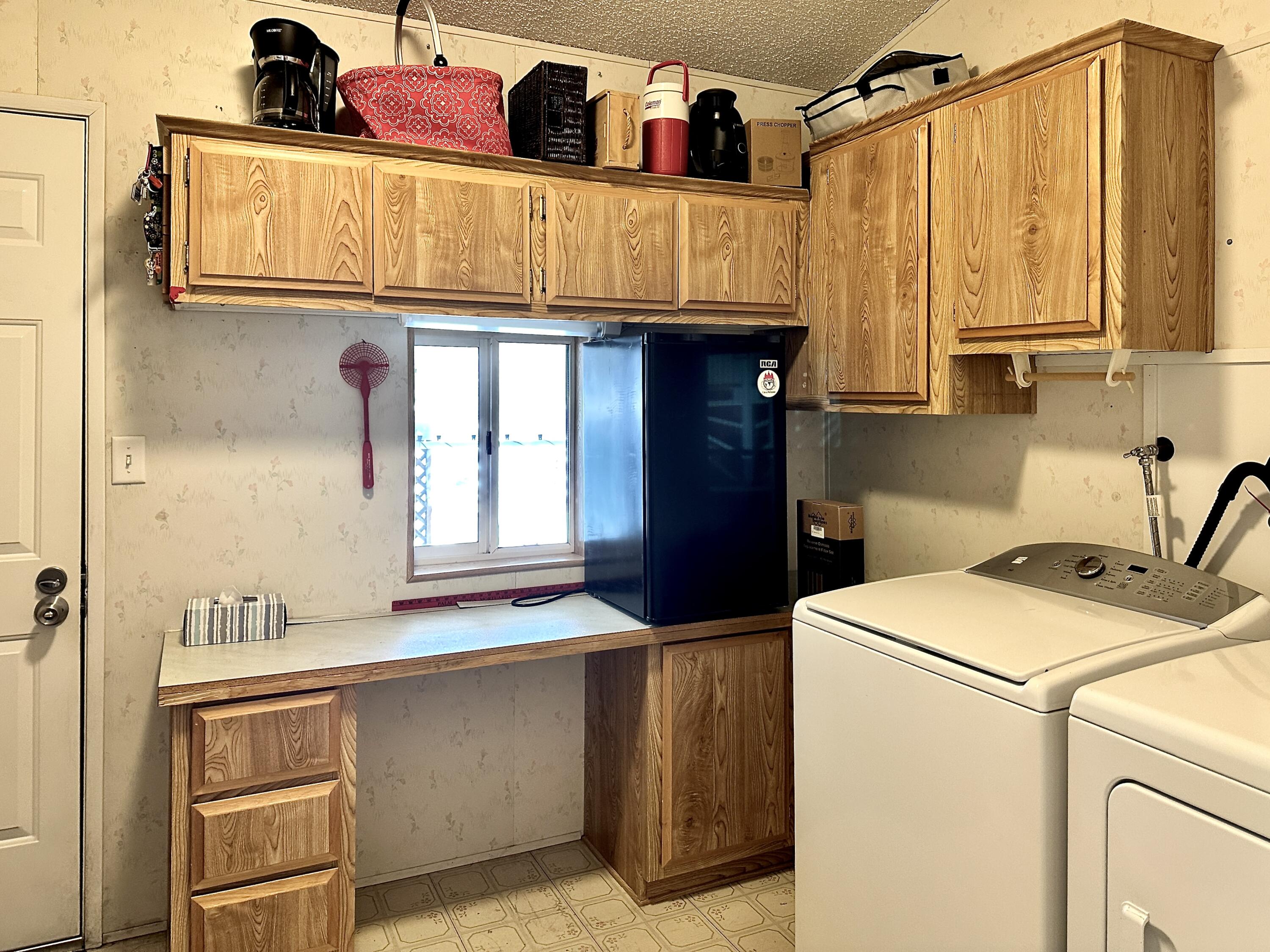 18070 Langlois Road, Unit 220 Desert Hot Springs, CA 92241 - Photo 24 of 30 Laundry