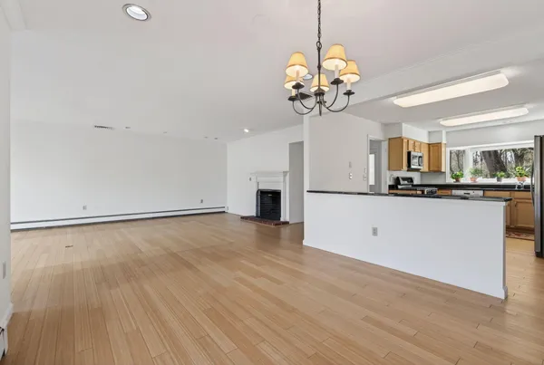 $845,000 | 1 Wildwood Drive, Unit 1, Cape Elizabeth, ME 04107