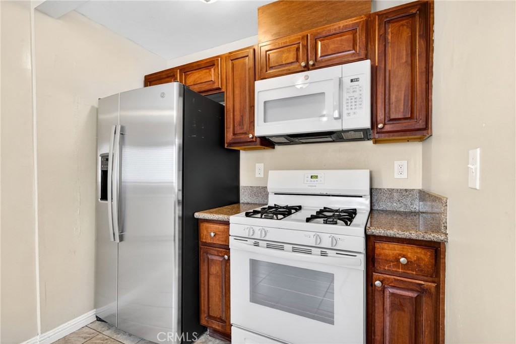 1905 East Palmer Street Compton, CA 90221 - Photo 21 of 32