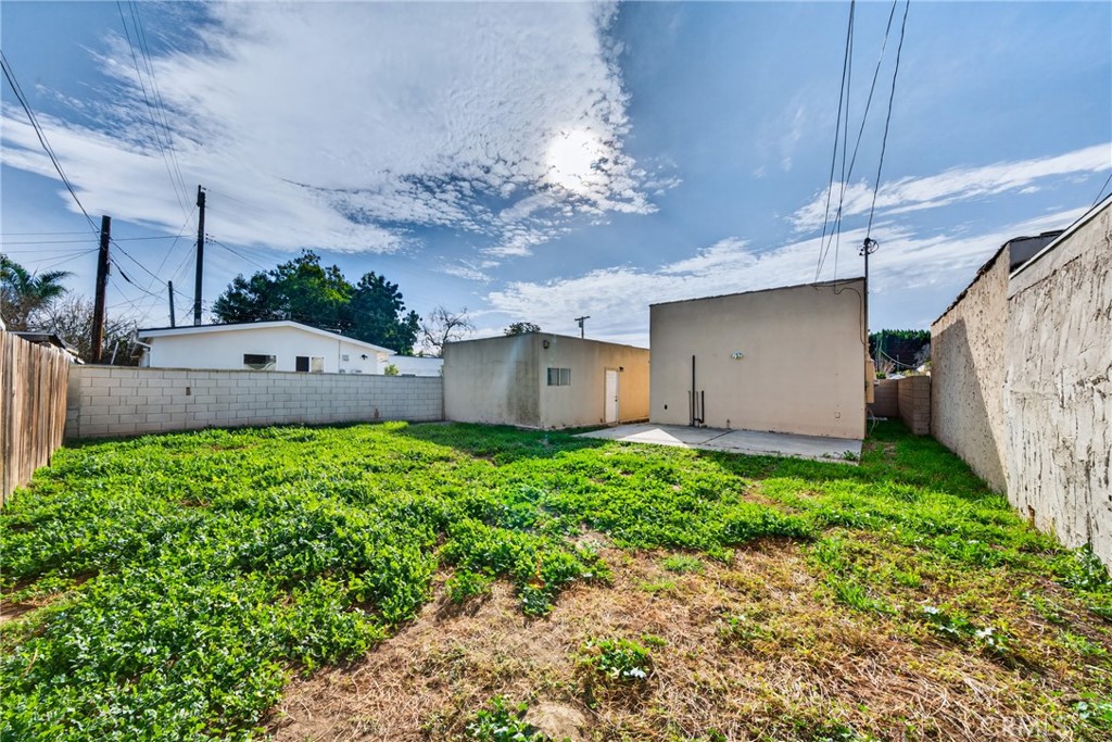 1905 East Palmer Street Compton, CA 90221 - Photo 30 of 32