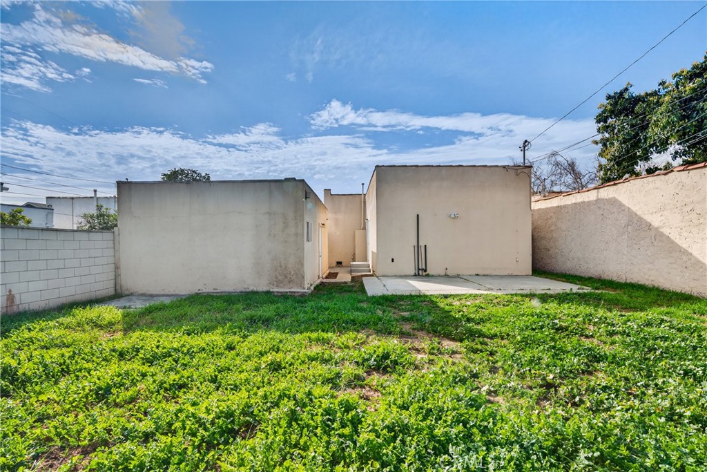 1905 East Palmer Street Compton, CA 90221 - Photo 31 of 32