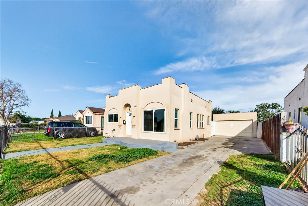 1905 East Palmer Street Compton, CA 90221 - Photo 5 of 32