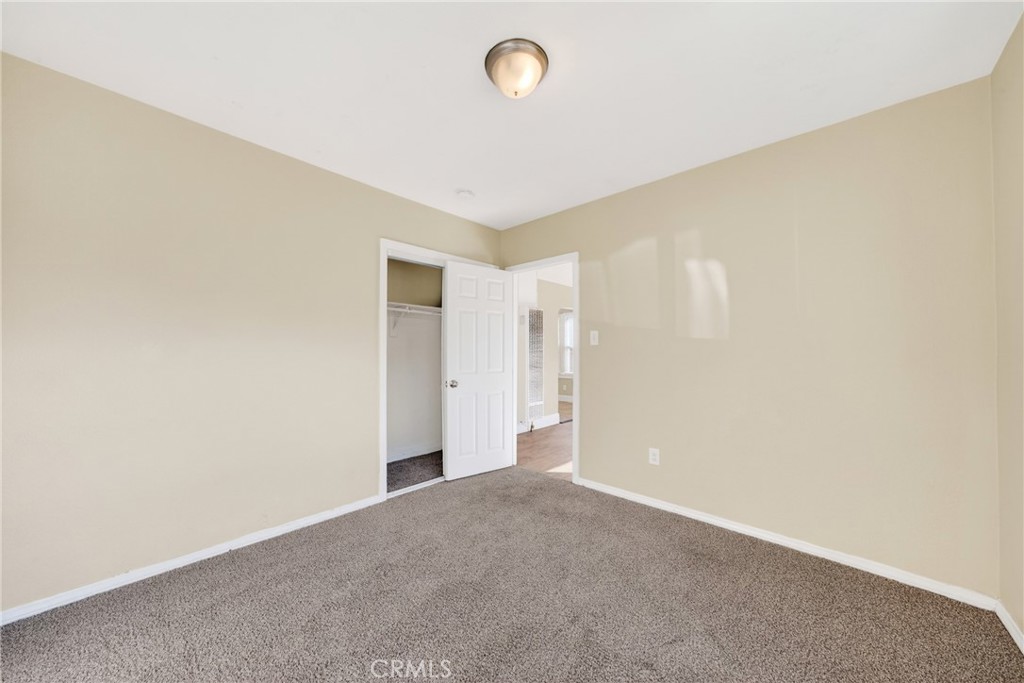 1905 East Palmer Street Compton, CA 90221 - Photo 7 of 32