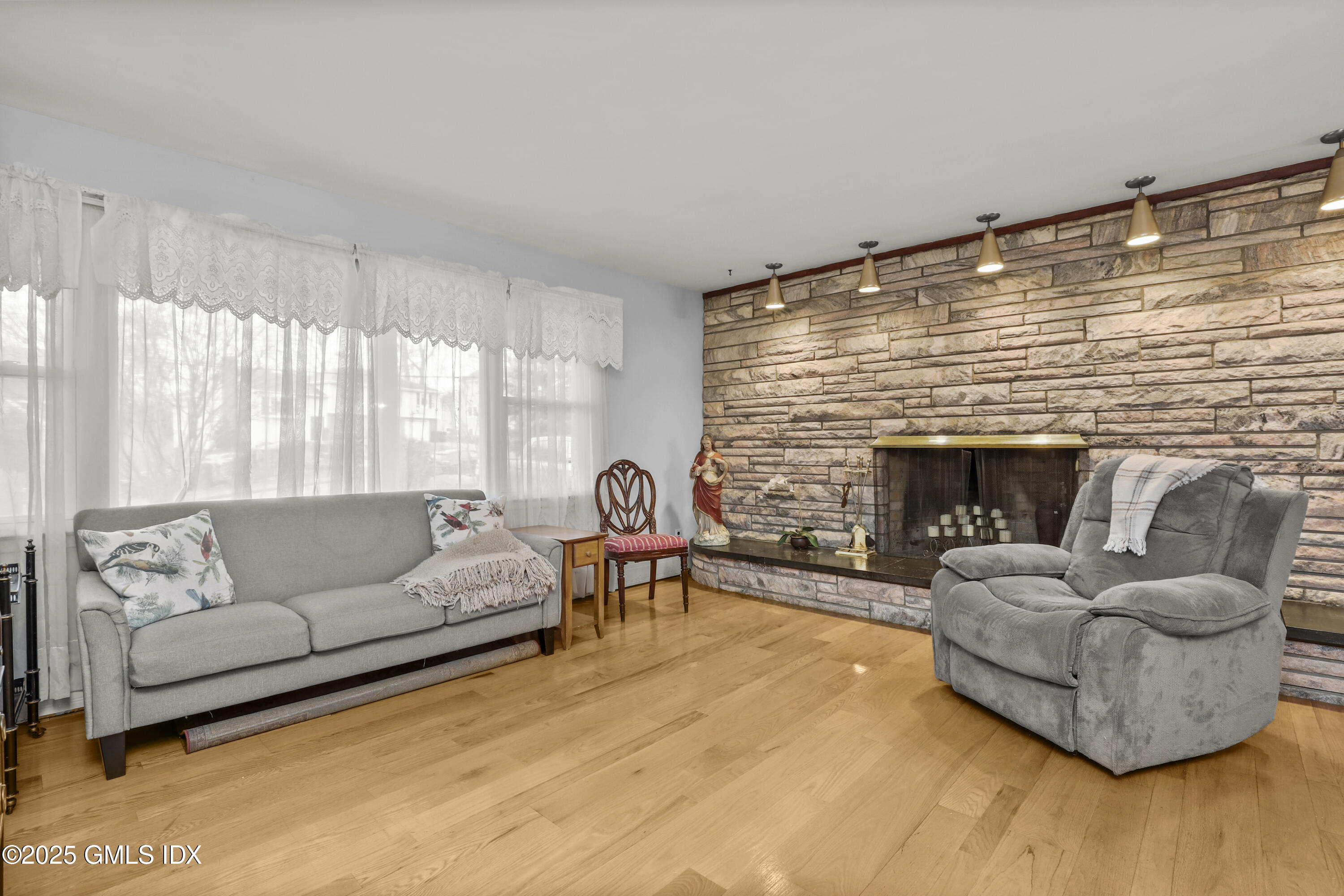 Undisclosed Address Cos Cob, CT 06807 - Photo 5 of 16 Living Room