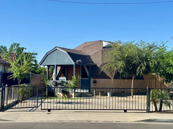 $799,950 | 14859 West Kearney Boulevard, Kerman, CA 93630