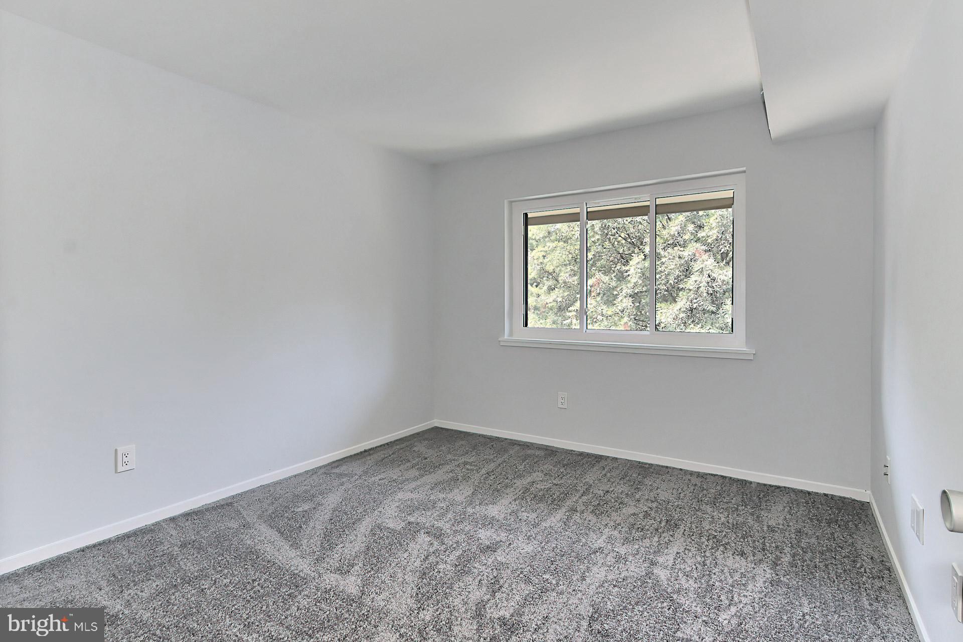 1631 Parkcrest Circle, Unit 300 Reston, VA 20190 - Photo 26 of 38