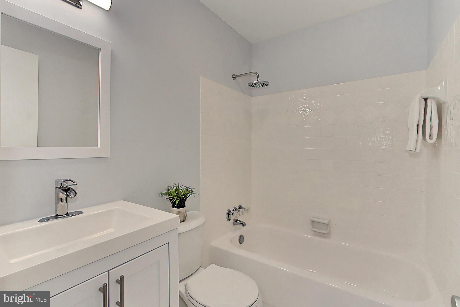1631 Parkcrest Circle, Unit 300 Reston, VA 20190 - Photo 28 of 38