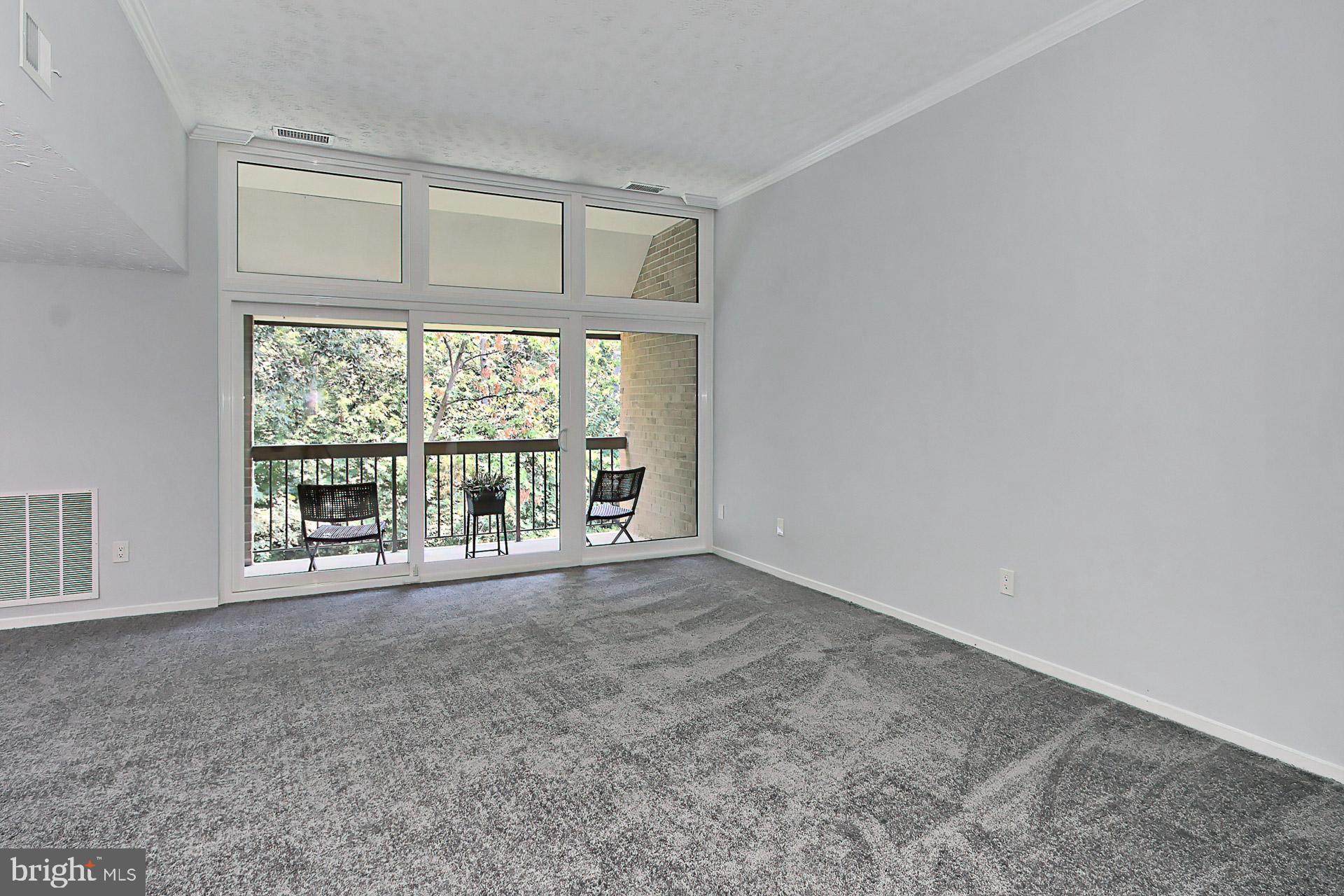 1631 Parkcrest Circle, Unit 300 Reston, VA 20190 - Photo 7 of 38