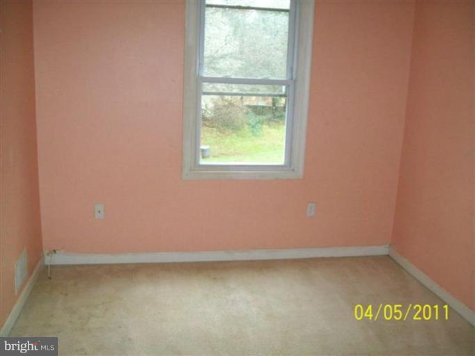 9290 Taney Road Manassas, VA 20110 - Photo 5 of 7 Bedroom #2