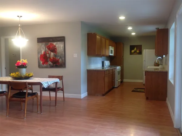 $1,895 | 7427 Tanager Street, Houston, TX 77074